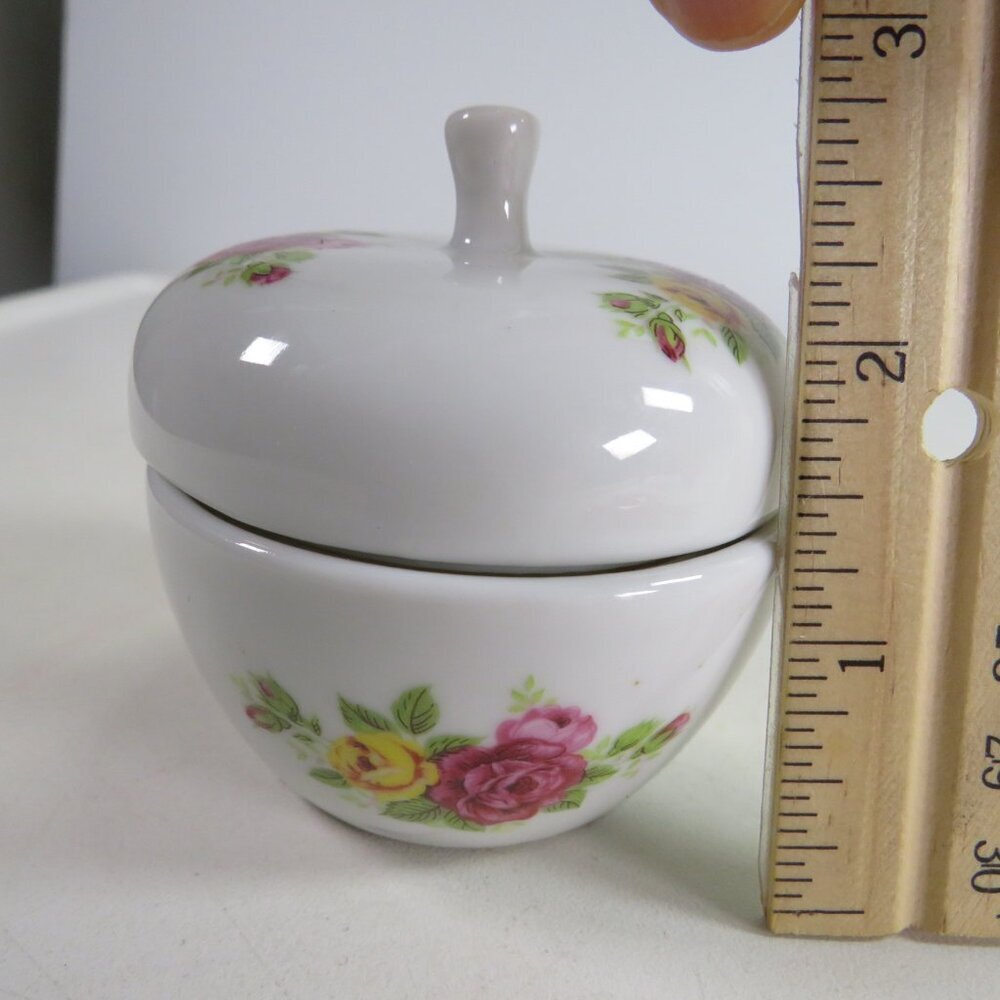 White w Roses Porcelain Trinket Dish with Lid - Picture 10 of 11